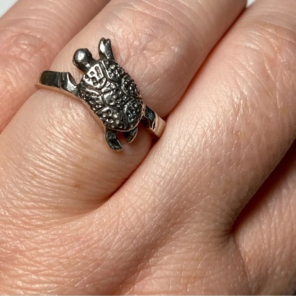 925 Sterling Silver Ring Turtle Artisan Size 7 3.84g